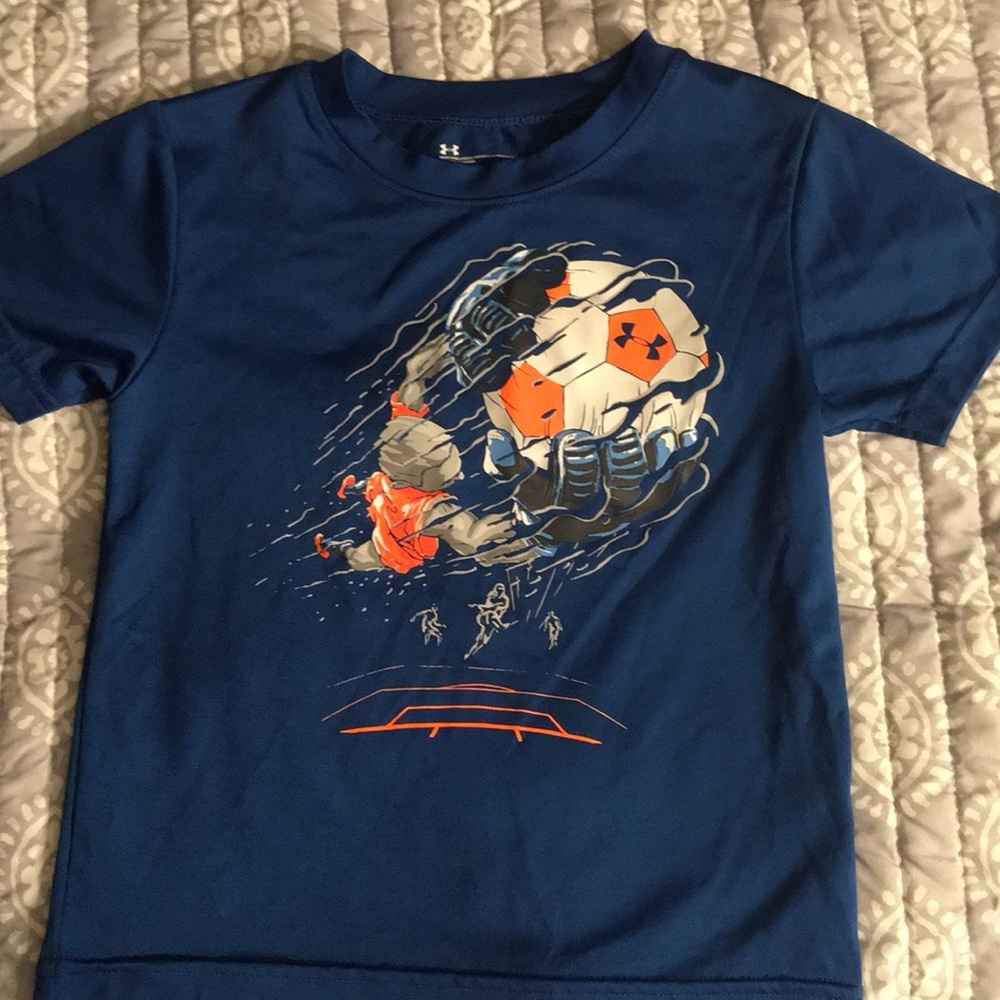 Under Armour t-shirt